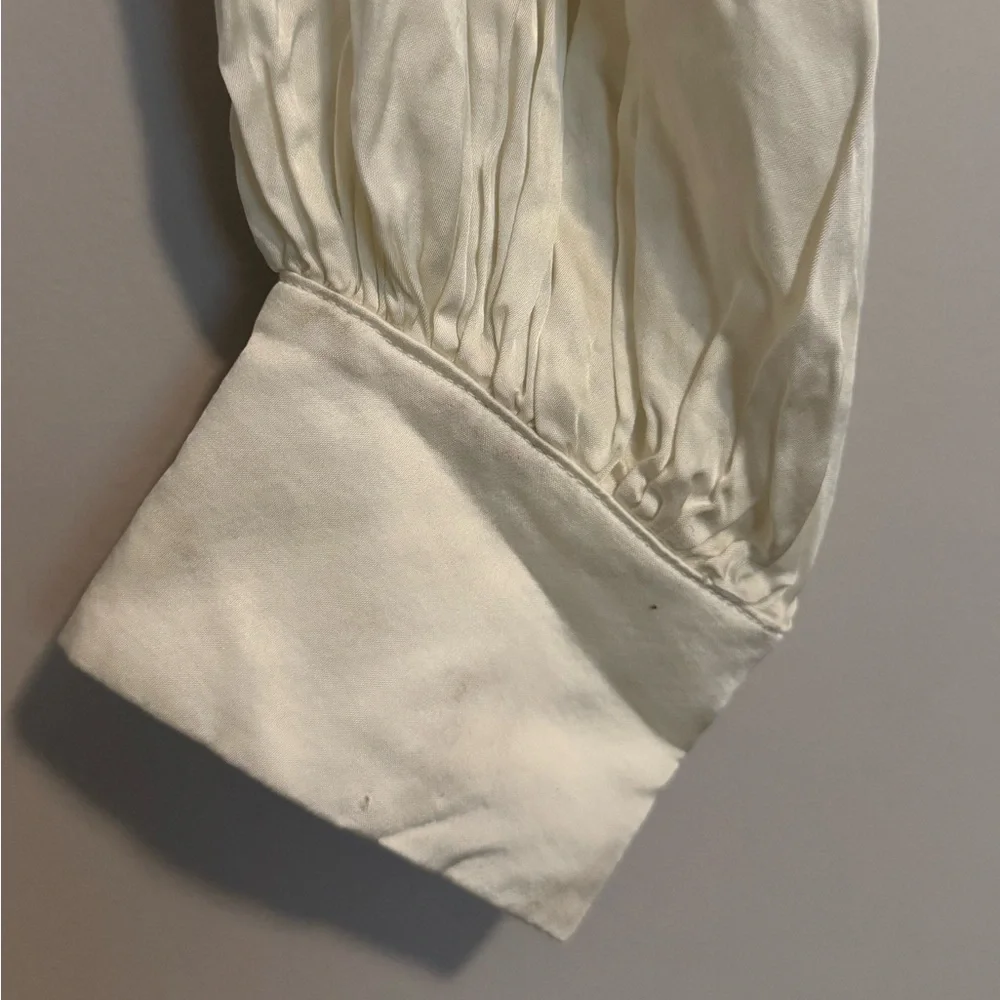 Anthropologie Puff-Sleeve Top Size Small Long Sleeve Ivory Classy Business